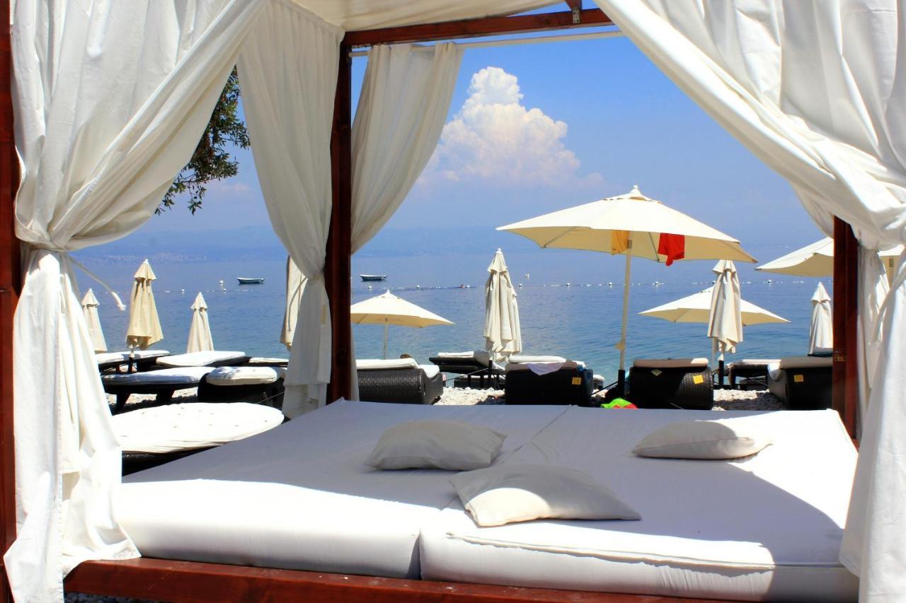 Apartments And Rooms By The Sea Medveja, Opatija - 2305 Lovran Exterior photo