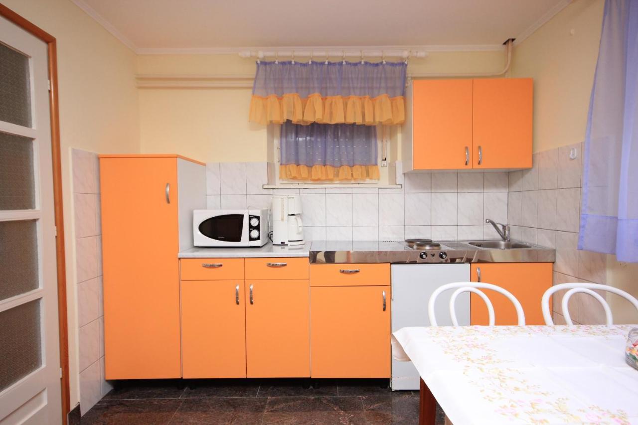 Apartments And Rooms By The Sea Medveja, Opatija - 2305 Lovran Exterior photo