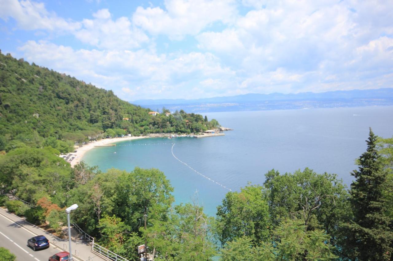 Apartments And Rooms By The Sea Medveja, Opatija - 2305 Lovran Exterior photo