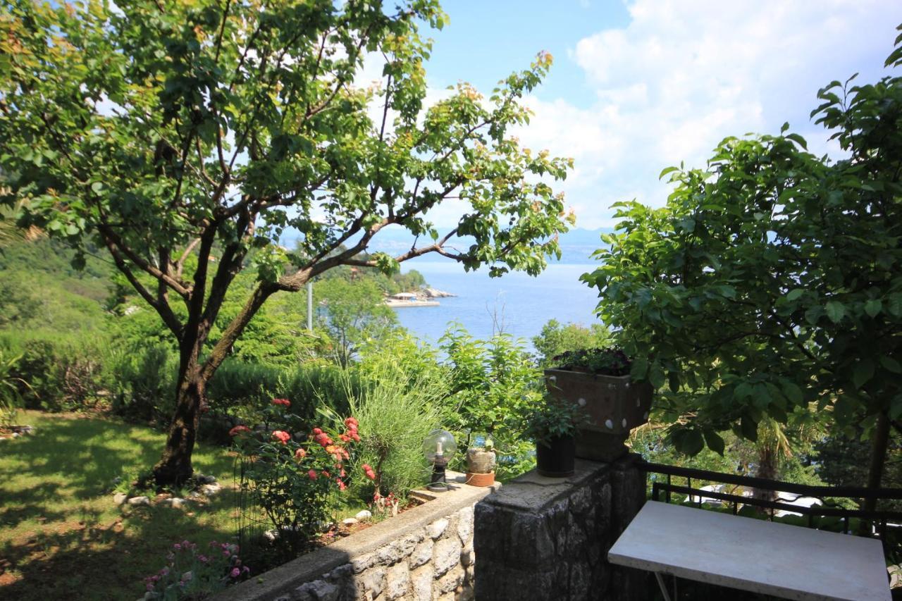 Apartments And Rooms By The Sea Medveja, Opatija - 2305 Lovran Exterior photo