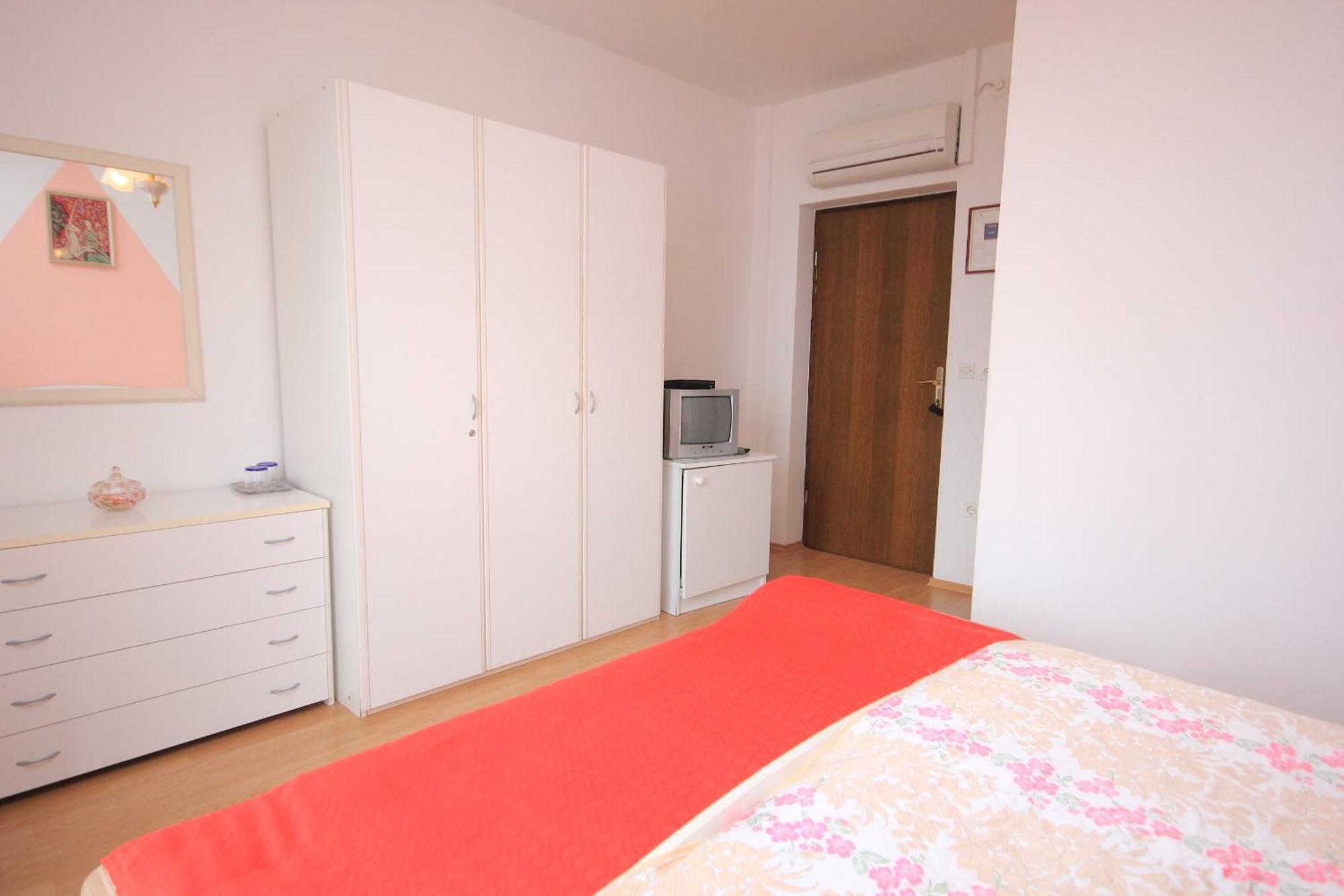 Apartments And Rooms By The Sea Medveja, Opatija - 2305 Lovran Room photo